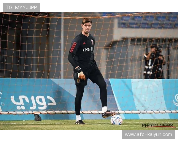 库尔图瓦8次扑救难救主，皇马门神赛后掩面离场