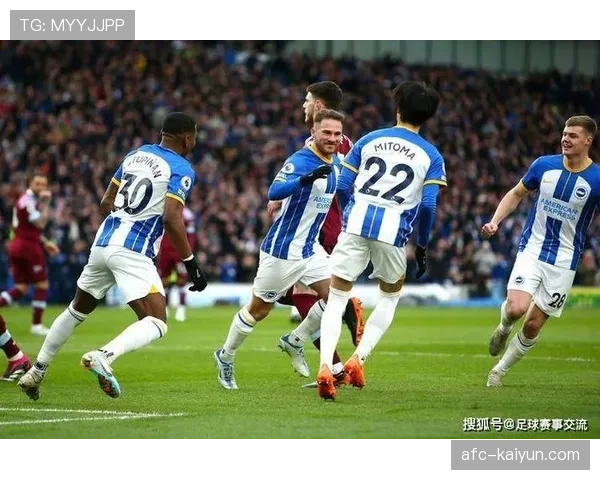 阿斯顿维拉3-0完胜诺丁汉森林，沃特金斯上演帽子戏法